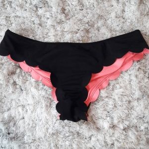 Scalloped black/pink bikini bottoms
